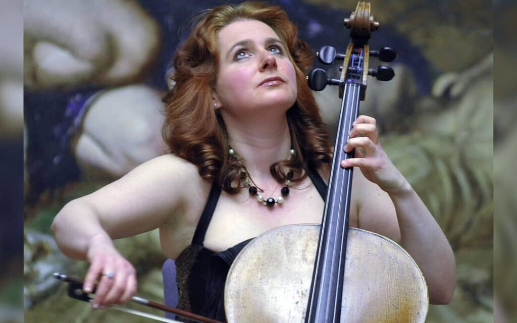 Hannah Roberts Principal Cellist talks to The Strad in their latest podcast.